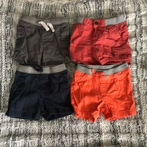 4 pair of EUC Size 12 Month Shorts